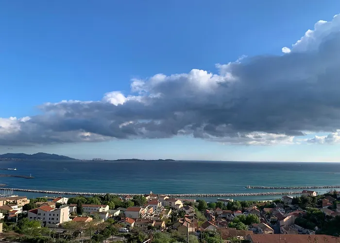 Magnifique Vue Sur La Mer ...